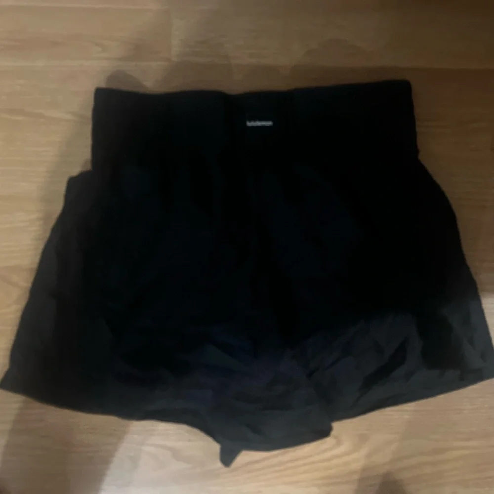 Lululemon Black Workout Shorts - Picture 3 of 6